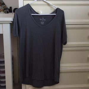 Oversized gray v-neck tshirt